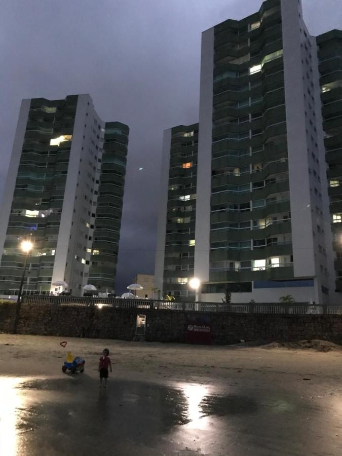 Apartamento Pe Na Areia Frente Para O Mar E Piscina Na Prainha คารากัวตาตูบา ภายนอก รูปภาพ