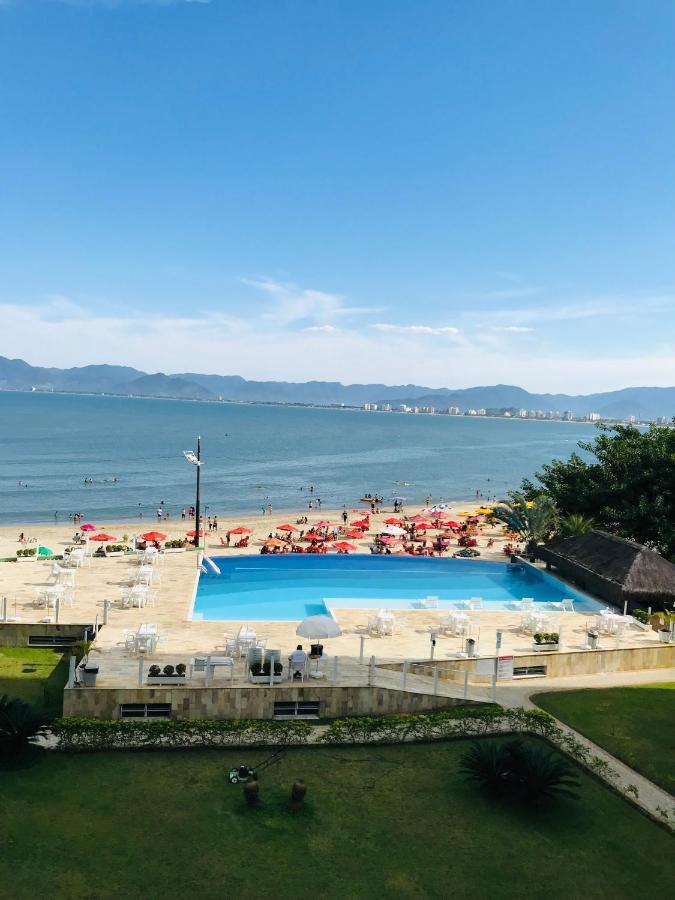 Apartamento Pe Na Areia Frente Para O Mar E Piscina Na Prainha คารากัวตาตูบา ภายนอก รูปภาพ